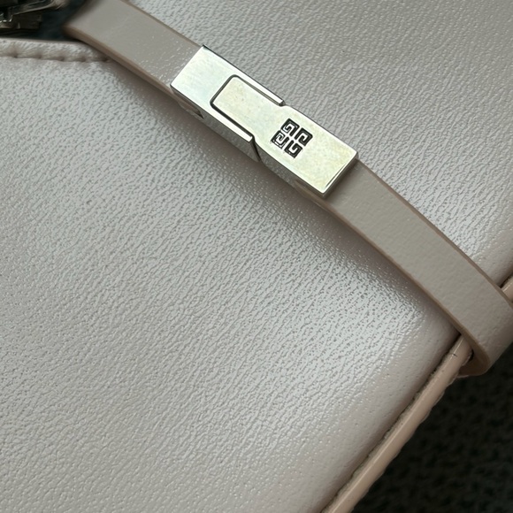 Givenchy Micro Cut Out Bag - Picture 6 of 8